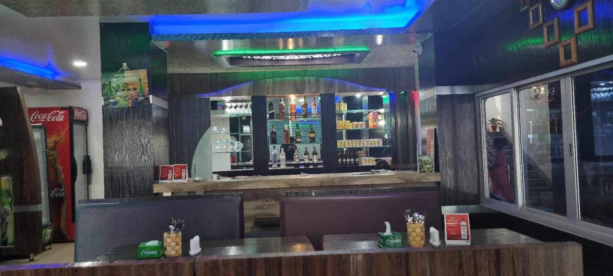 Hotel Samrat Inn Pvt Ltd Lahan Екстериор снимка